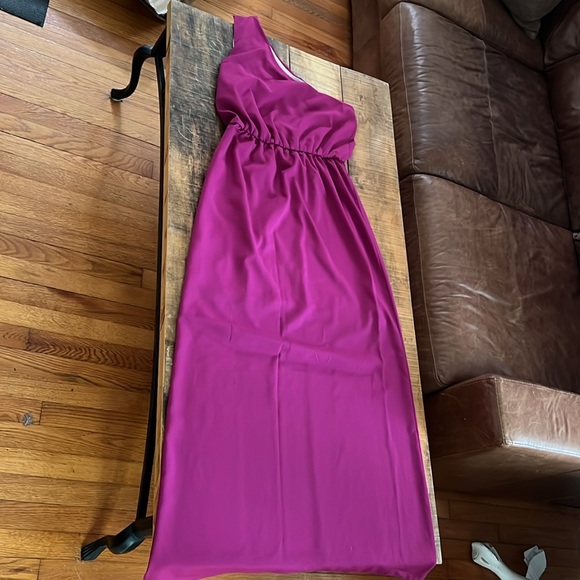 One Shoulder Fuchsia Maxi Dress - Picture 3 of 5